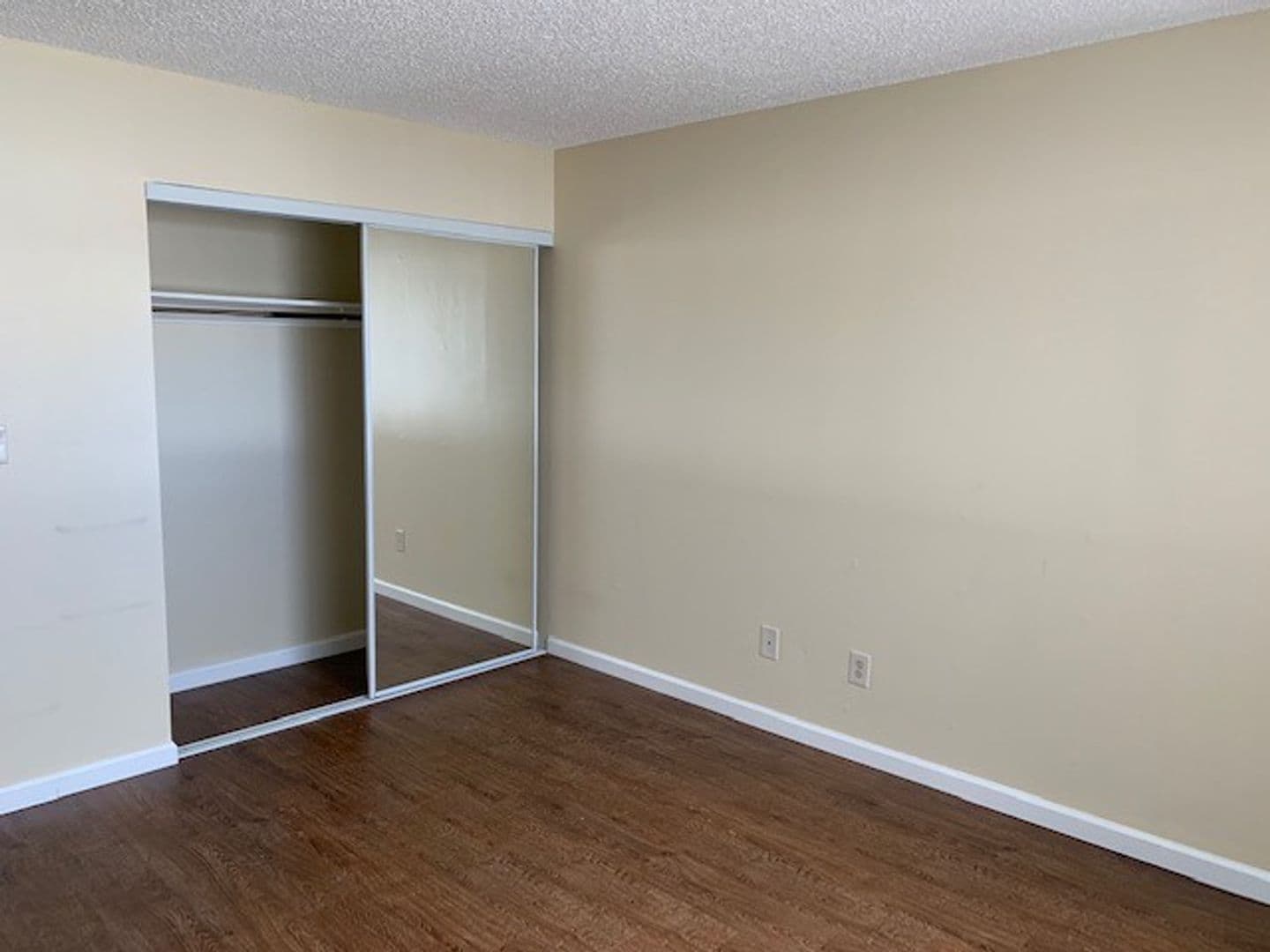 Stateline Apartment: 149 Kahle Drive 1-38
