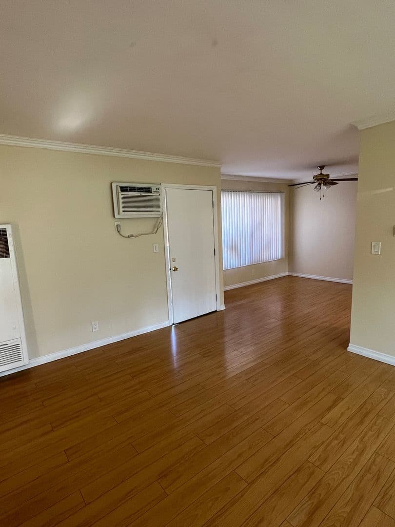 Glendale Apartment: 1271 Boynton Street