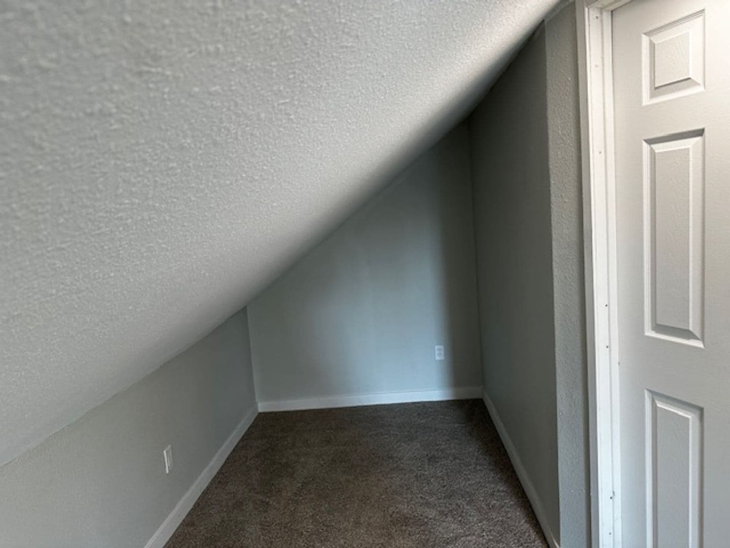 Albany House: 1934 1st Ave SE