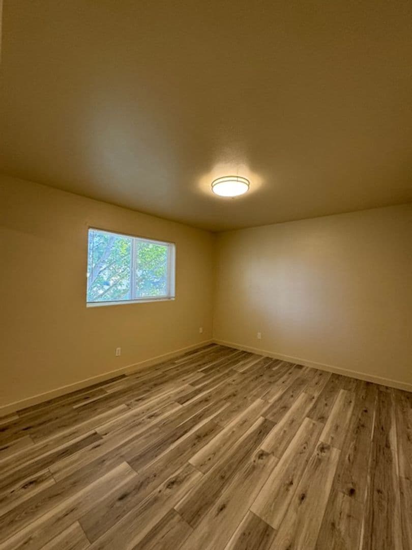 Lebanon Townhome: 157 E. Ash St.