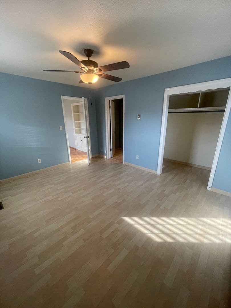Lebanon House: 515 E Elmore St.