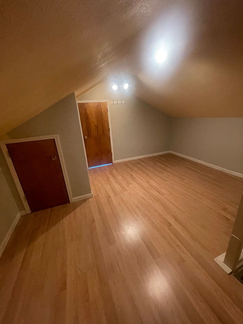 Lebanon House: 515 E Elmore St.