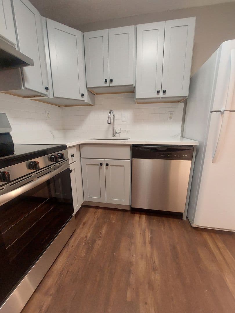 Waterbury Condo: 450 Hill St.