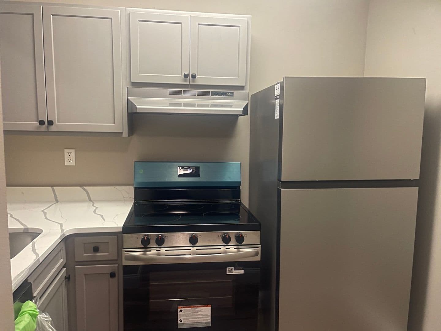 Waterbury Condo: 450 Hill St.