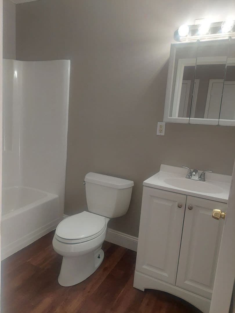 Waterbury Condo: 450 Hill St.