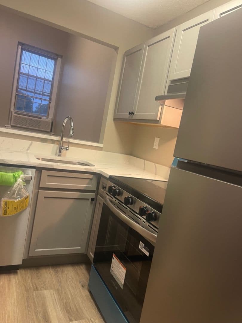 Waterbury Condo: 450 Hill St.