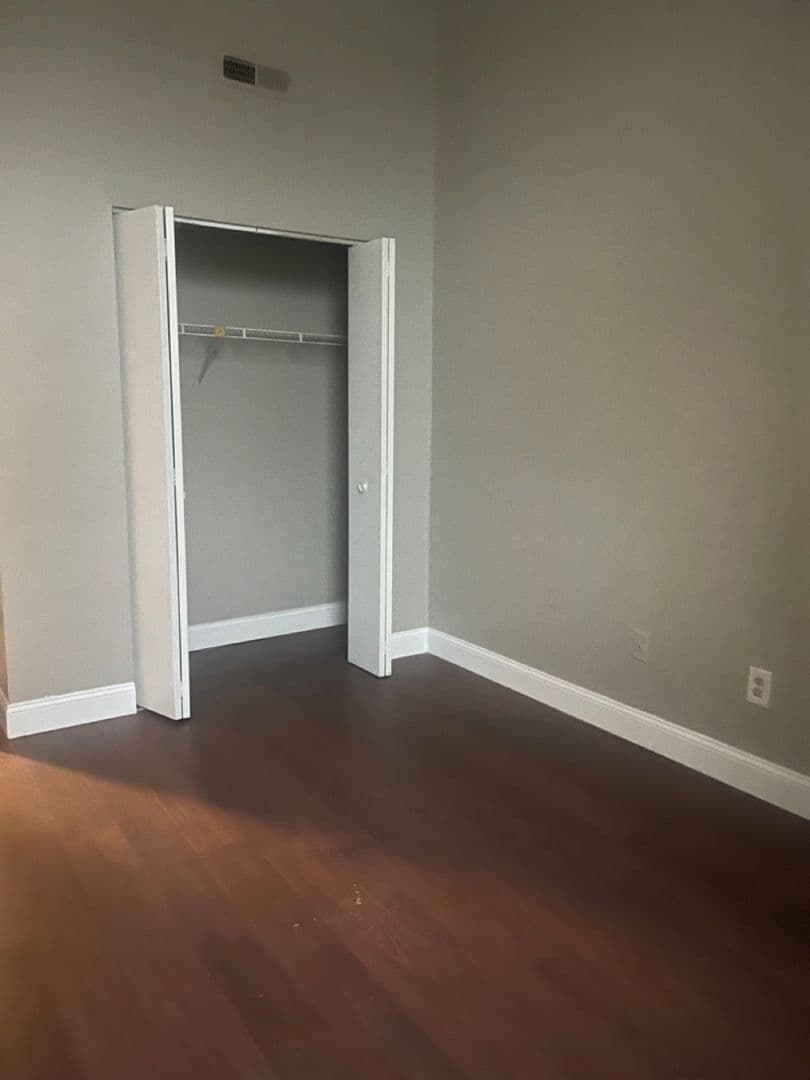 Waterbury Condo: 450 Hill St.