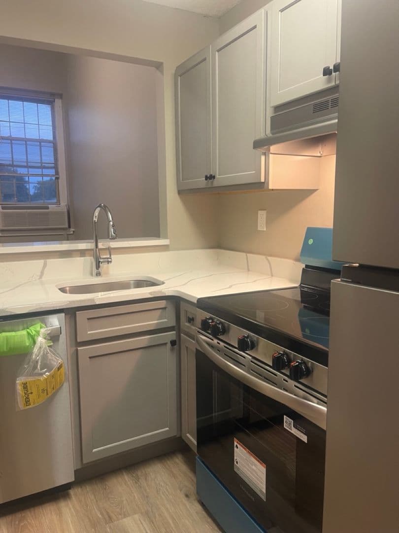 Waterbury Condo: 450 Hill St.