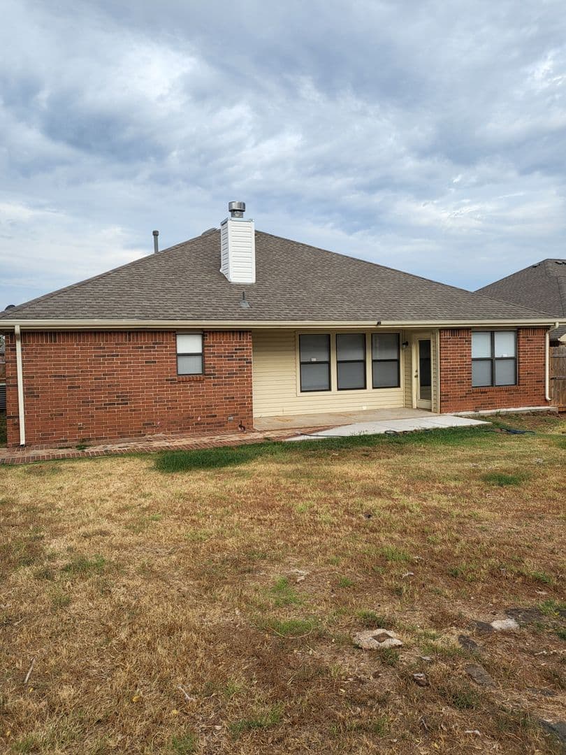 Norman House: 1913 Old Central Drive