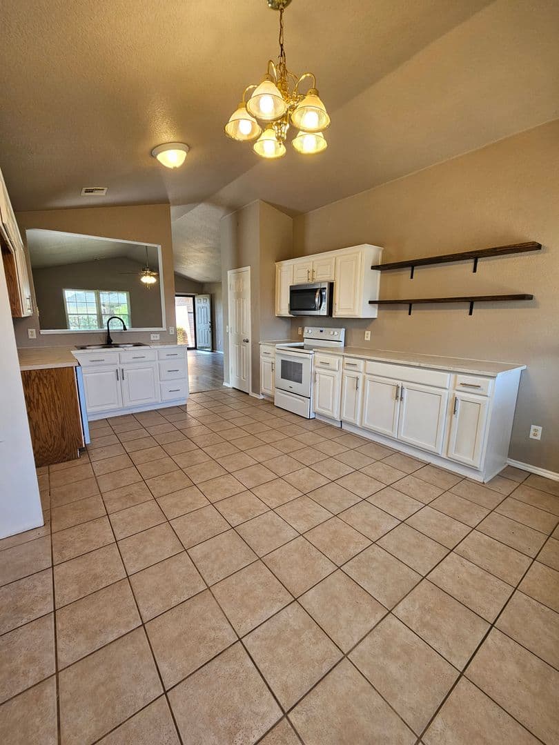 Norman House: 2713 Edgemere Dr