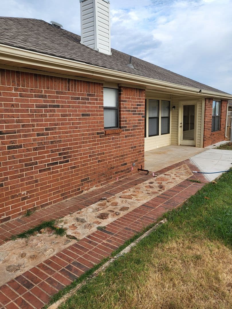 Norman House: 1913 Old Central Drive