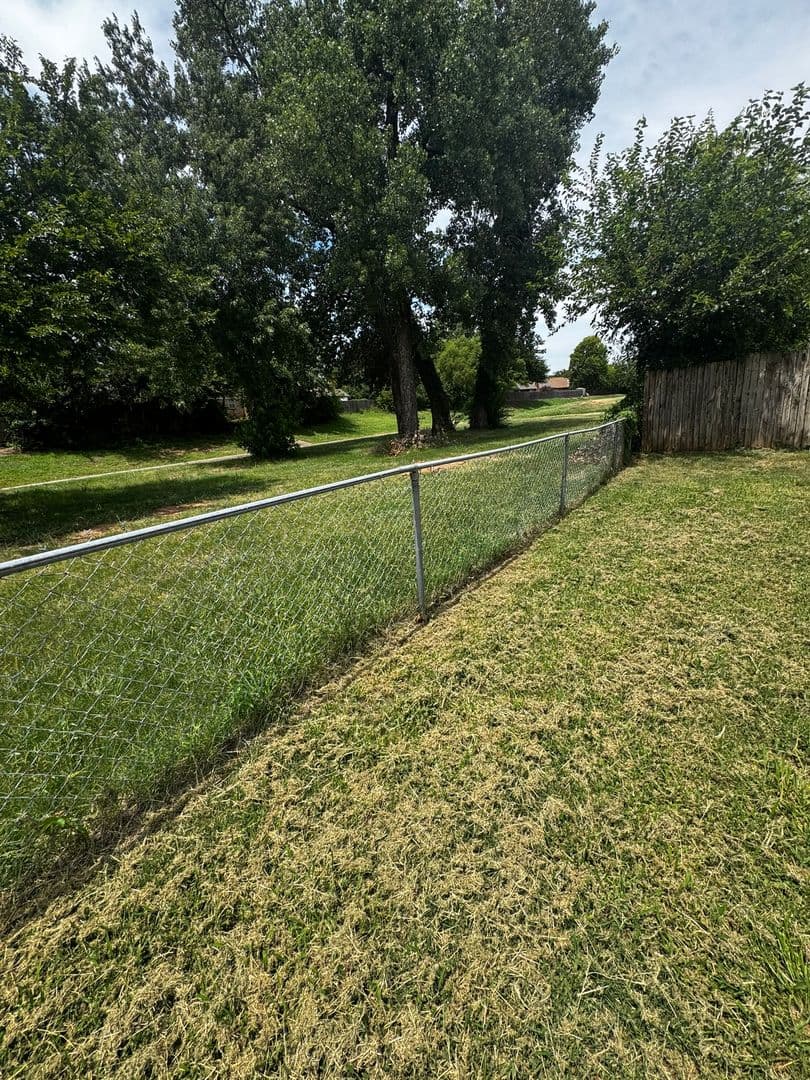 Midwest City House: 3225 N Peebly Dr