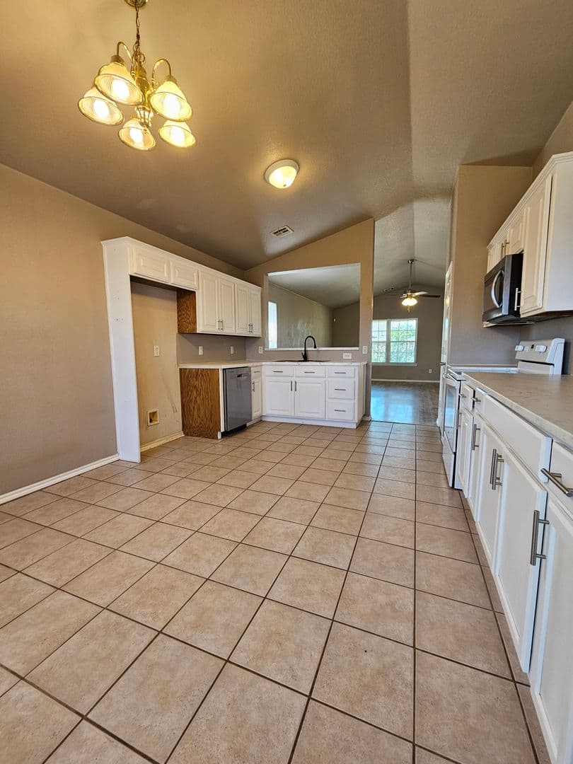 Norman House: 2713 Edgemere Dr