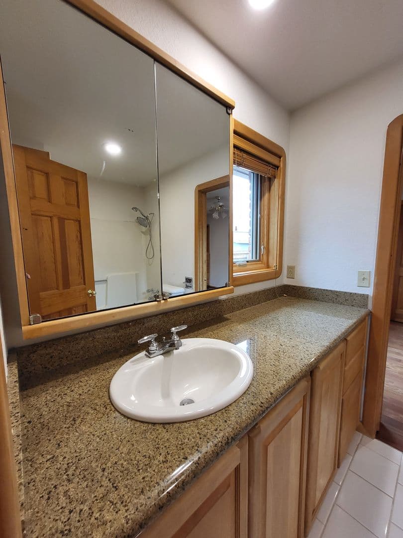 Norman House: 604 Shadow Grove Ct