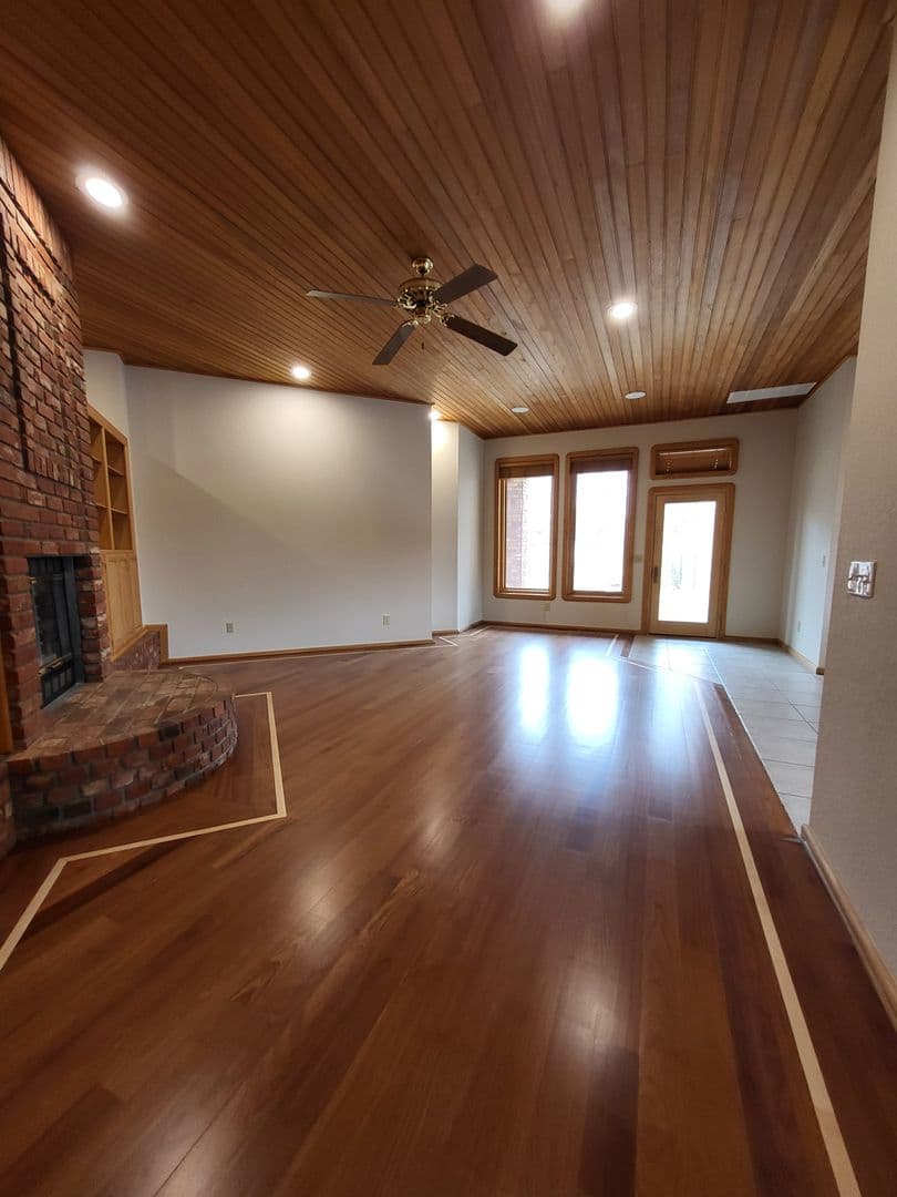 Norman House: 604 Shadow Grove Ct