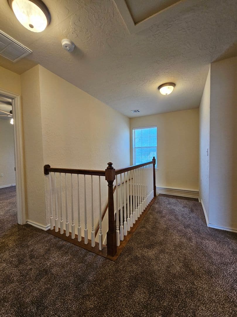 Norman House: 867 Rambling Oaks Drive