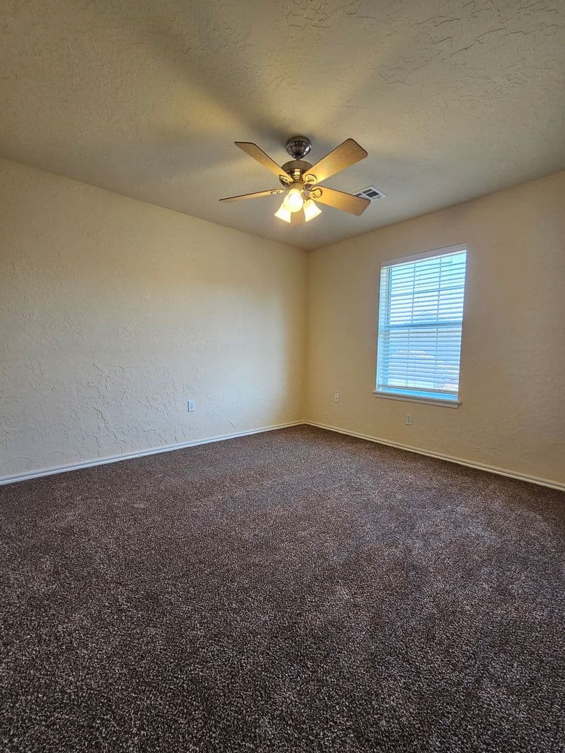 Norman House: 867 Rambling Oaks Drive