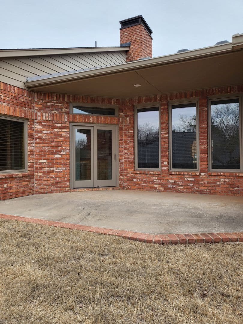 Norman House: 604 Shadow Grove Ct