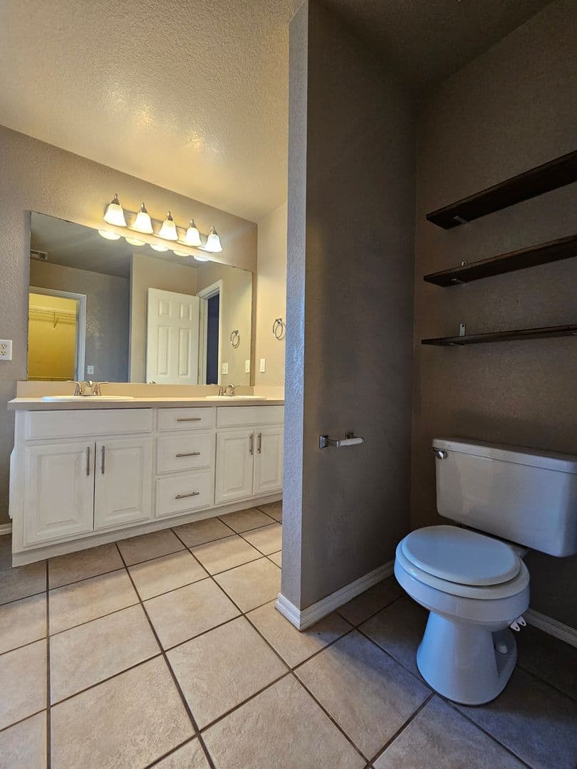 Norman House: 2713 Edgemere Dr