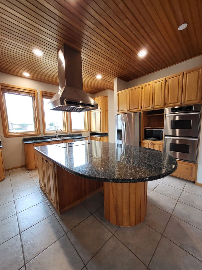 Norman House: 604 Shadow Grove Ct