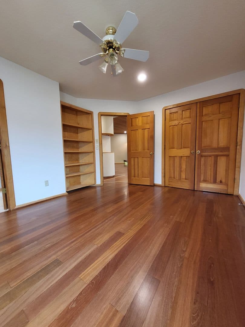 Norman House: 604 Shadow Grove Ct