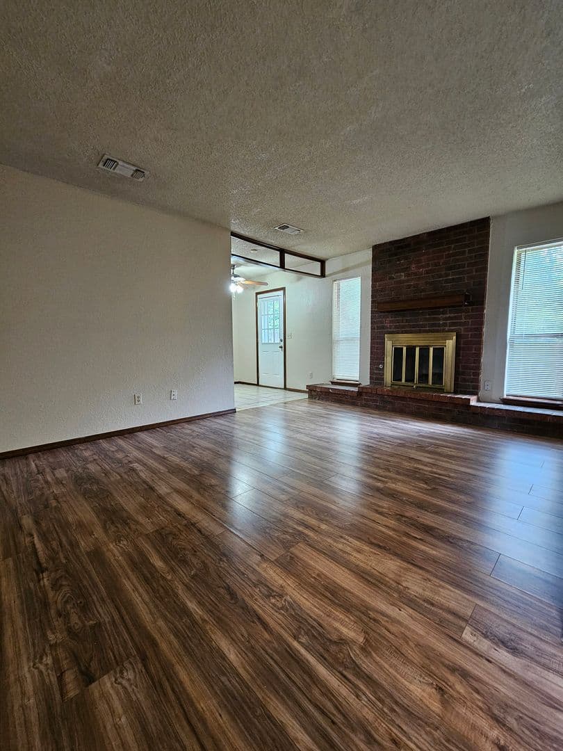 Norman House: 3413 Pathway Circle