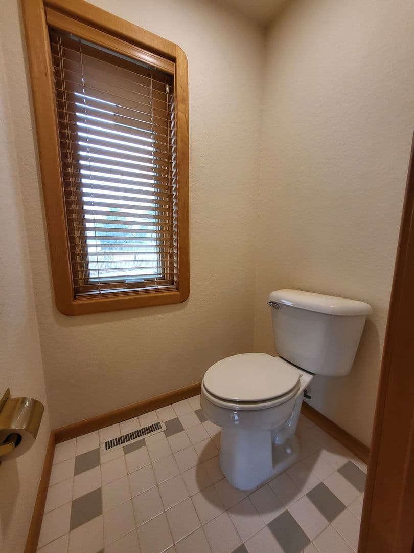 Norman House: 604 Shadow Grove Ct
