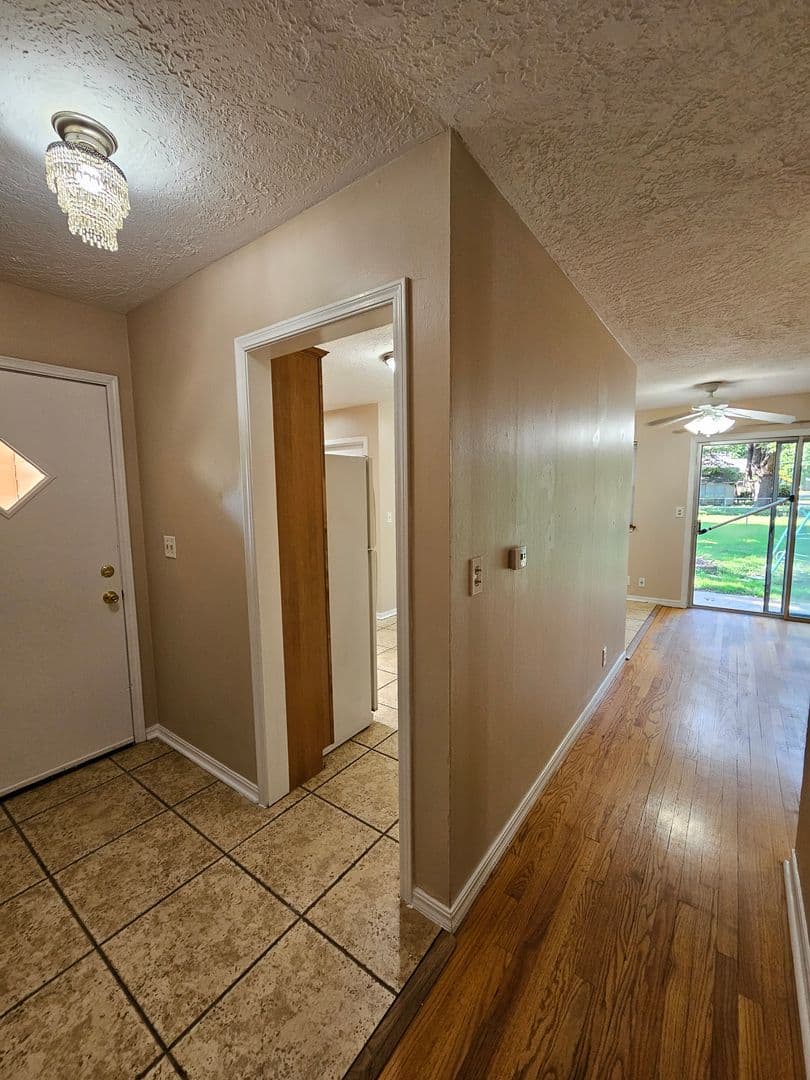 Norman House: 917 W Symmes Street