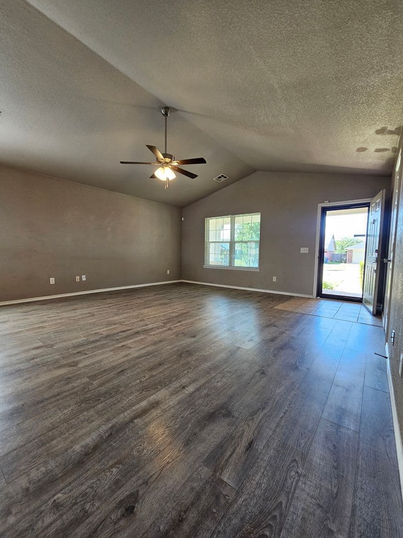 Norman House: 2713 Edgemere Dr