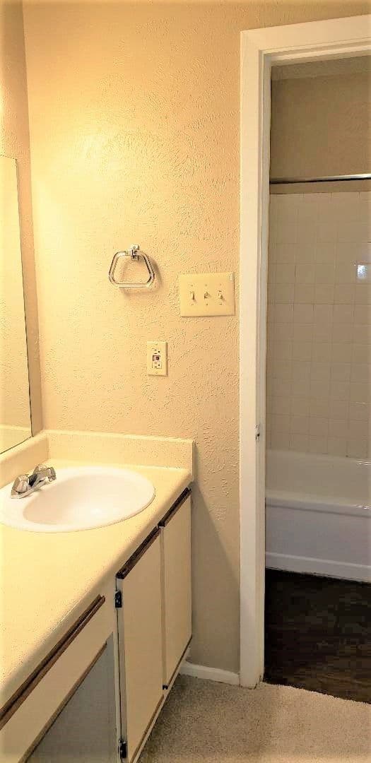 Longview Apartment: 1818 Judson Road