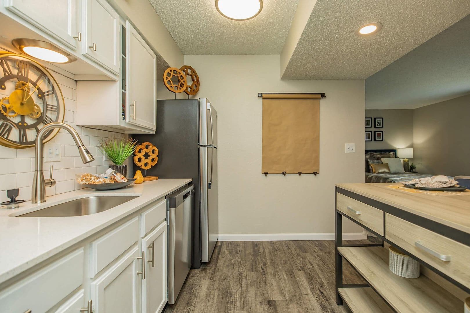 Tyler Apartment: 3304 Golden Road