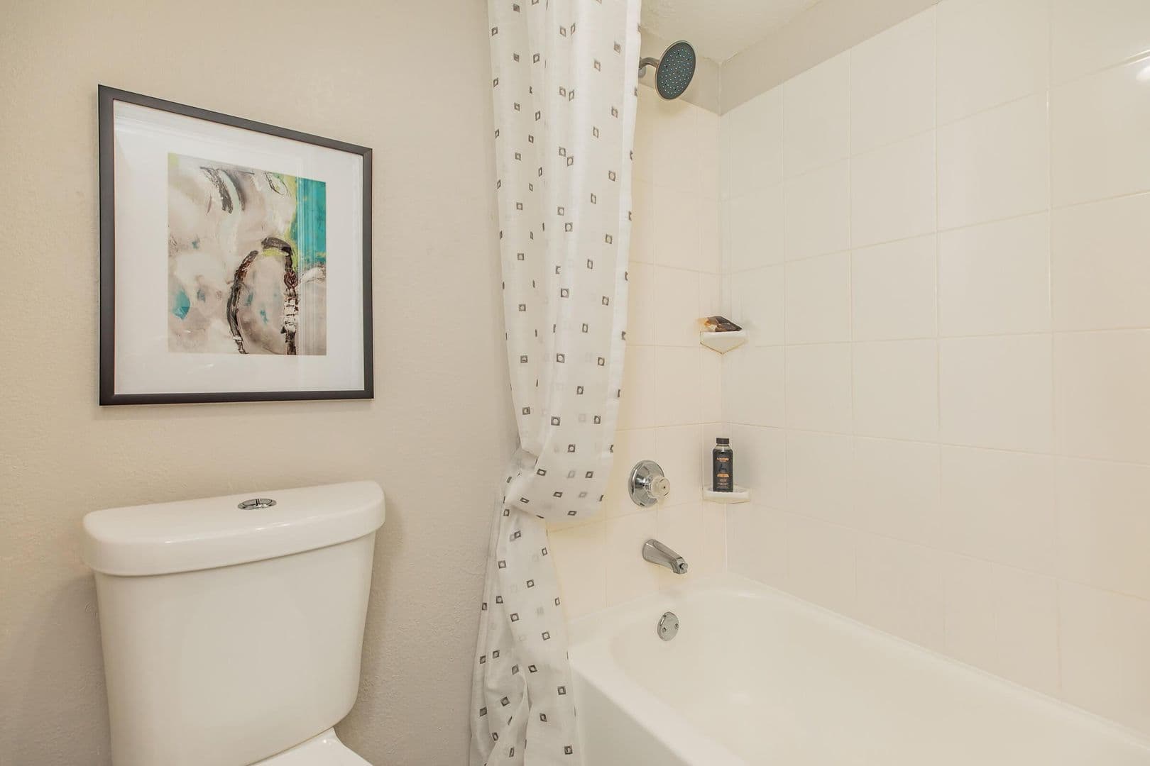 Tyler Apartment: 3304 Golden Road