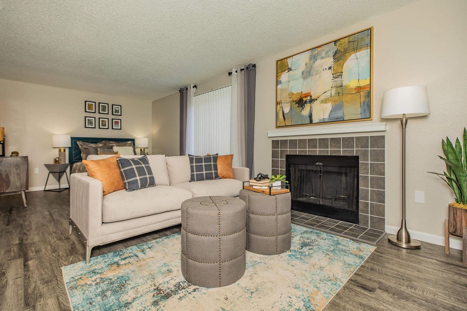 Tyler Apartment: 3304 Golden Road