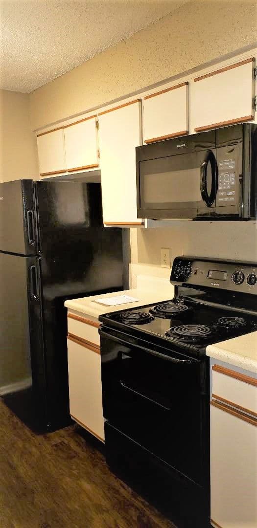 Longview Apartment: 1818 Judson Road