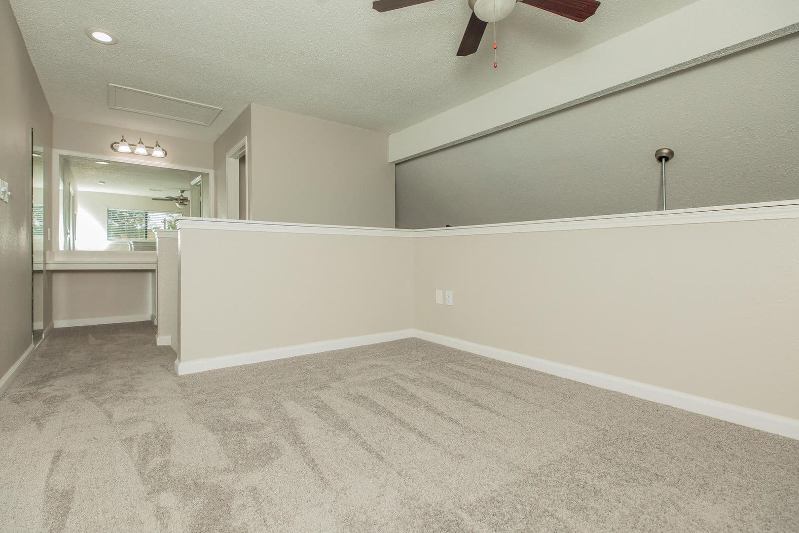 Tyler Apartment: 3304 Golden Road