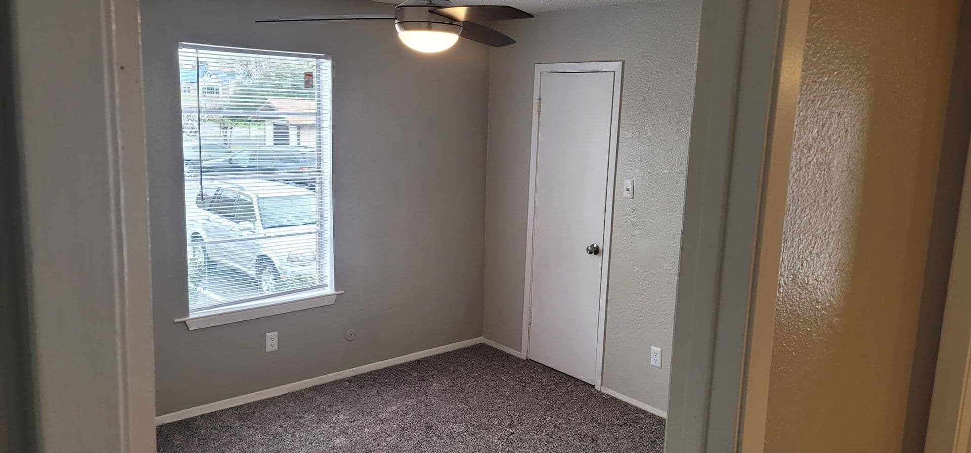 Longview Apartment: 3623 McCann Road