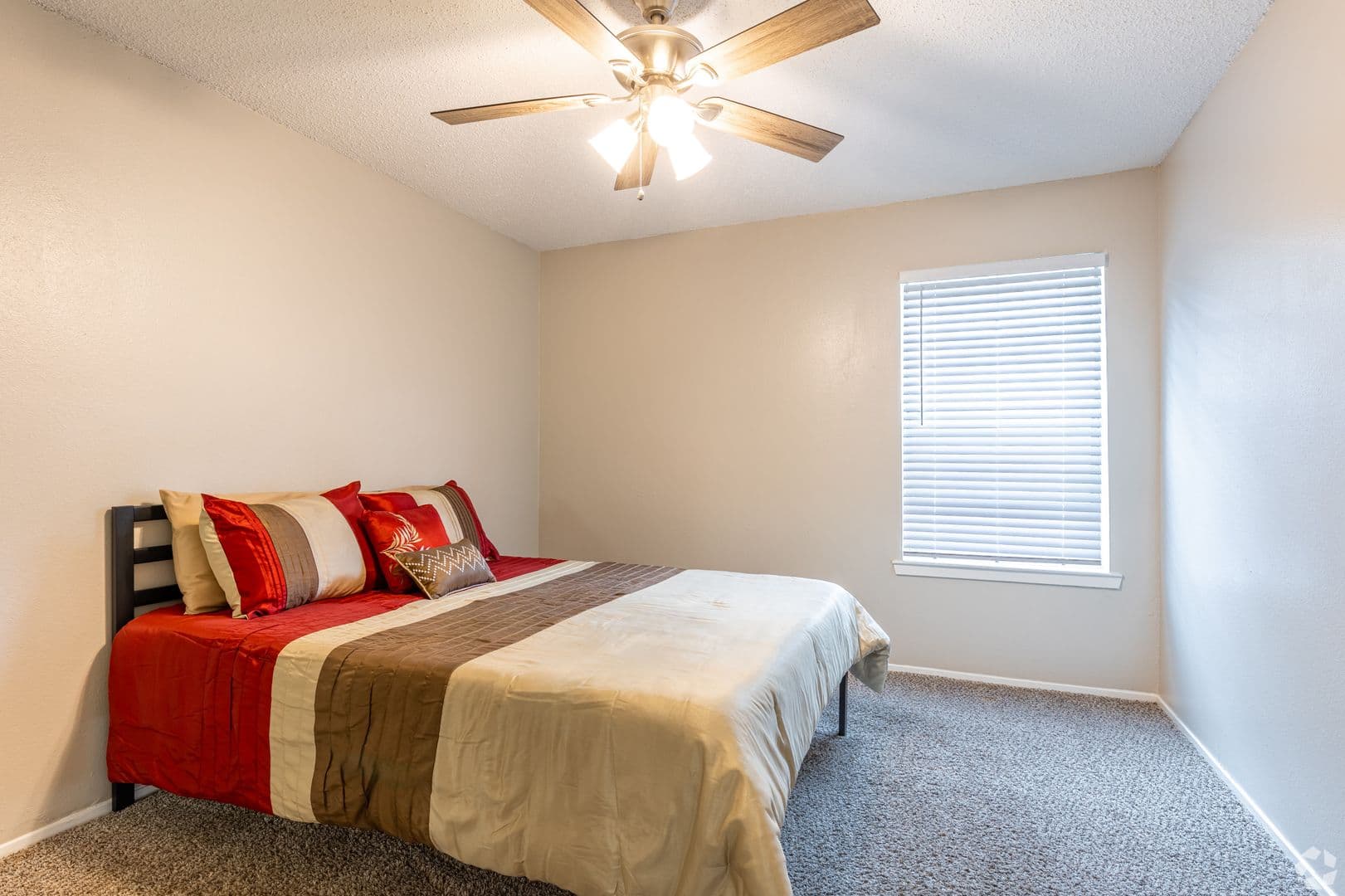 Longview Apartment: 3623 McCann Road