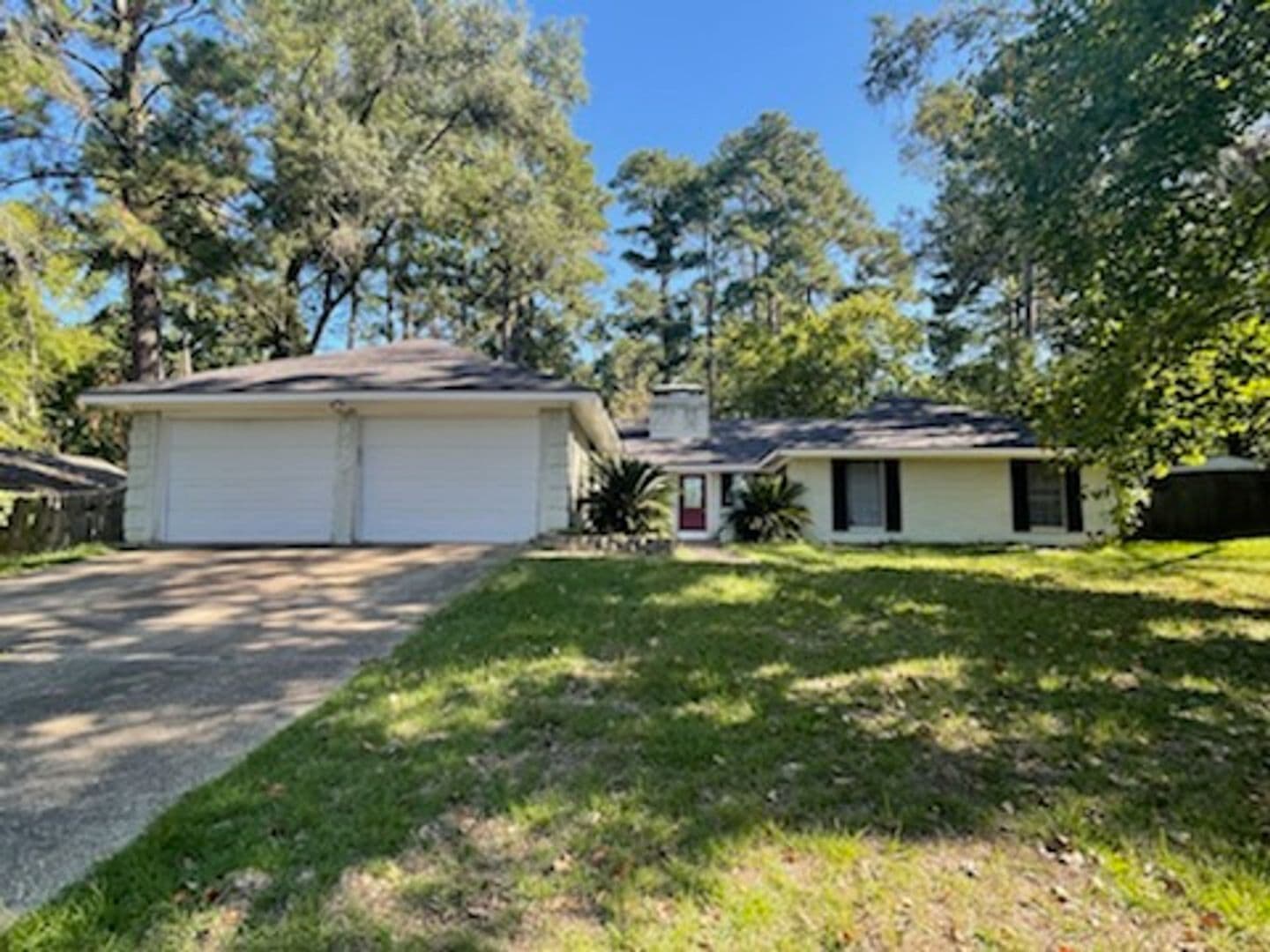Nacogdoches House: 3710 Colonial Dr.
