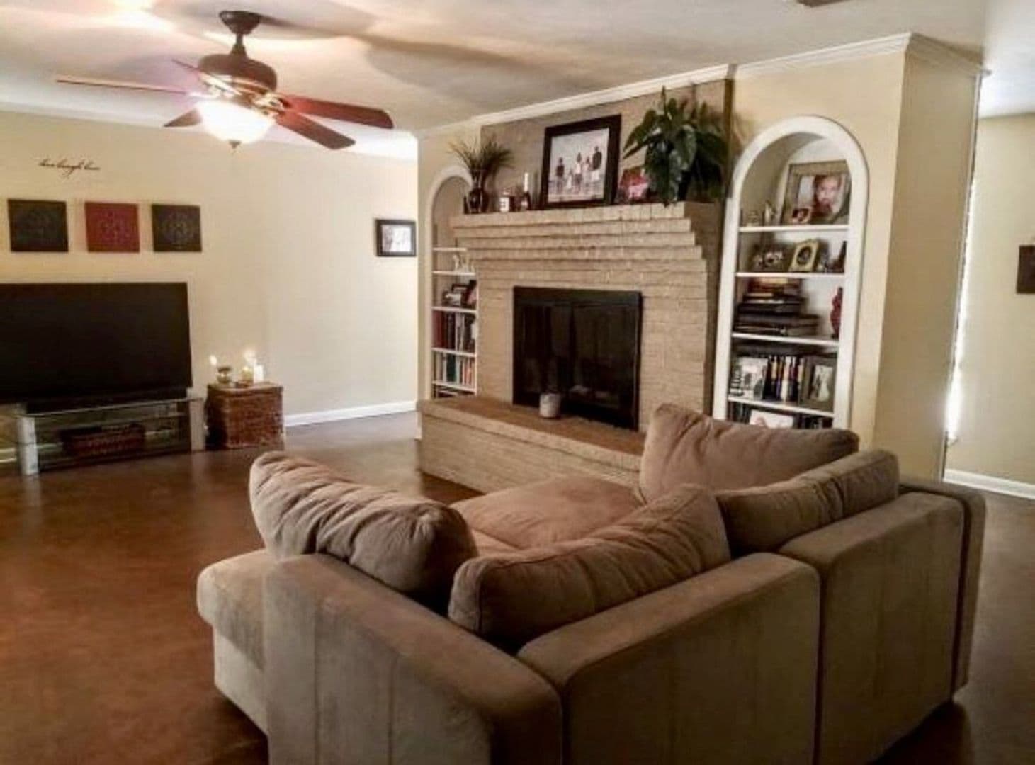 Nacogdoches House: 3710 Colonial Dr.