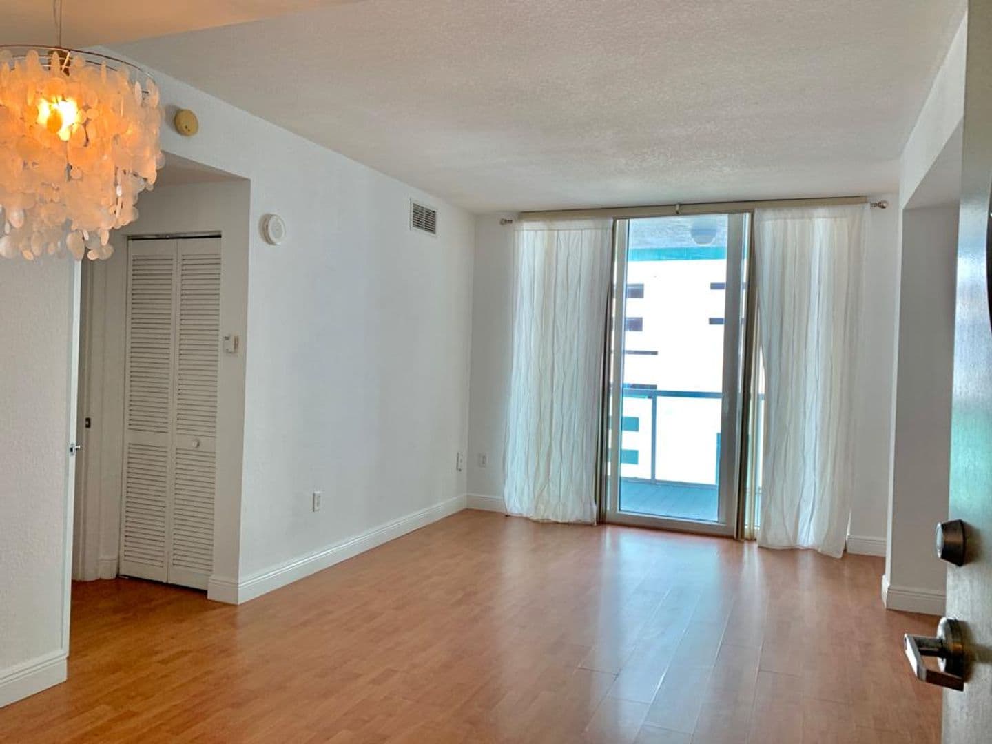 Miami Apartment: 520 NE 29th Street Unit 803