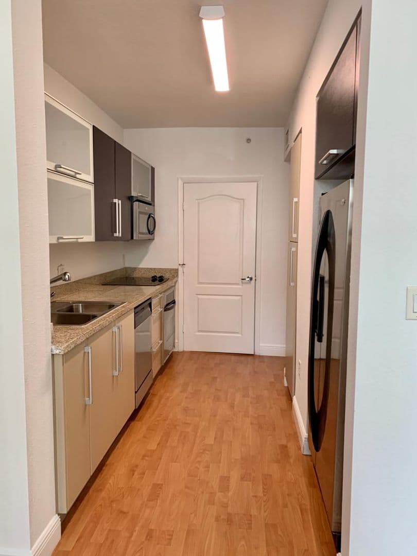 Miami Apartment: 520 NE 29th Street Unit 803