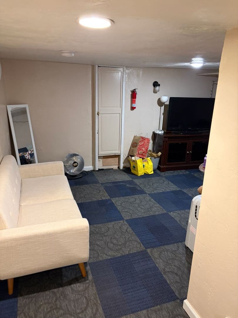 PITTSBURGH Apartment: 348 MEYRAN AVE