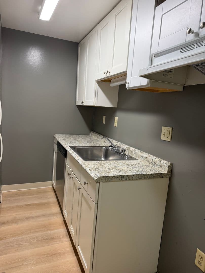 PITTSBURGH Apartment: 264 PLYMOUTH  STREET