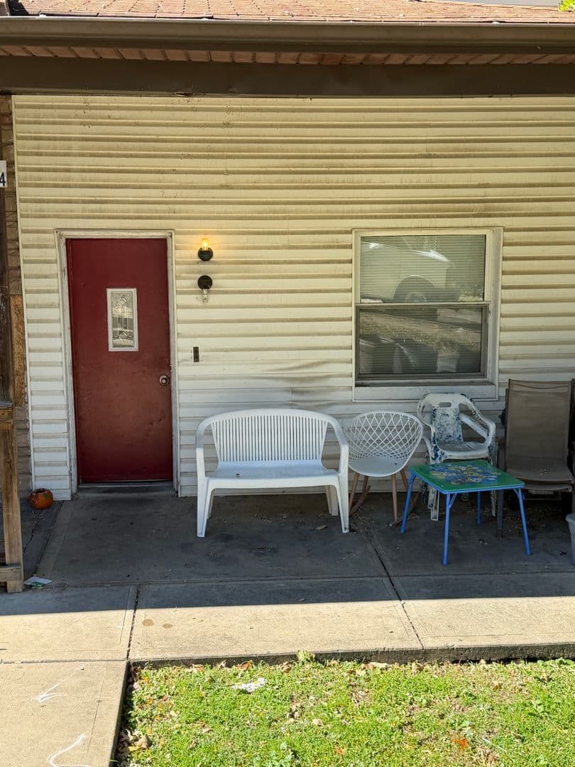 PITTSBURGH Apartment: 264 PLYMOUTH  STREET