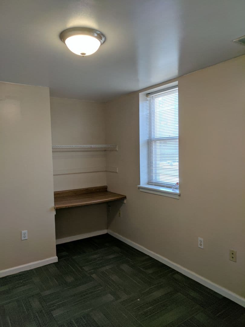 PITTSBURGH Apartment: 255 MEYRAN AVE