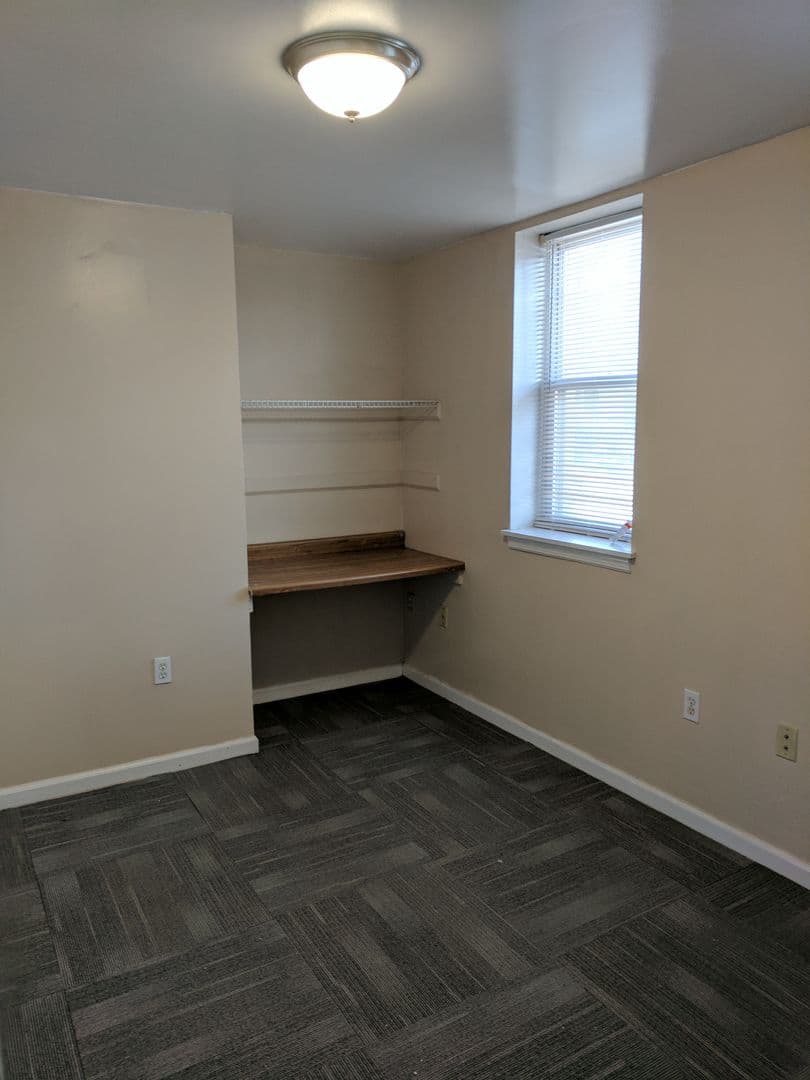 PITTSBURGH Apartment: 255 MEYRAN AVE