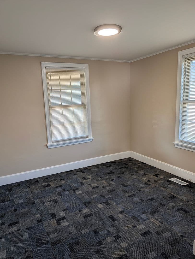 Canonsburg Apartment: 314 1/2 West College Street