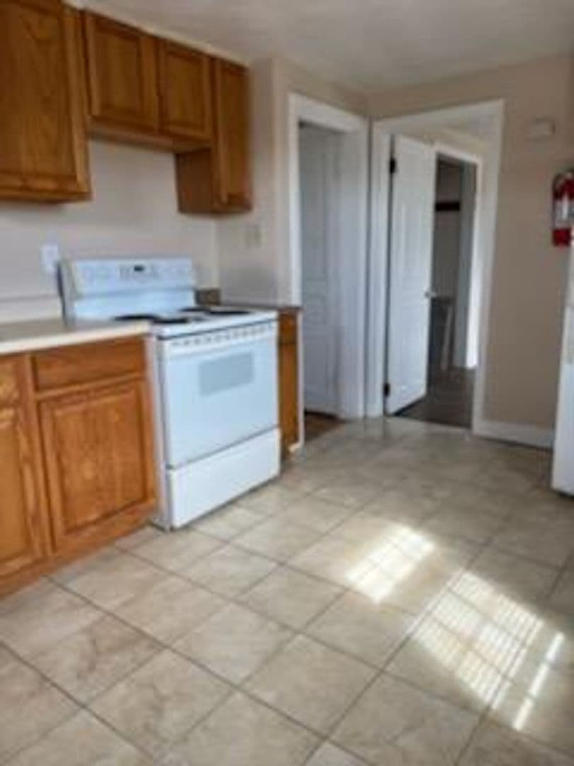 Canonsburg Apartment: 314 1/2 West College Street
