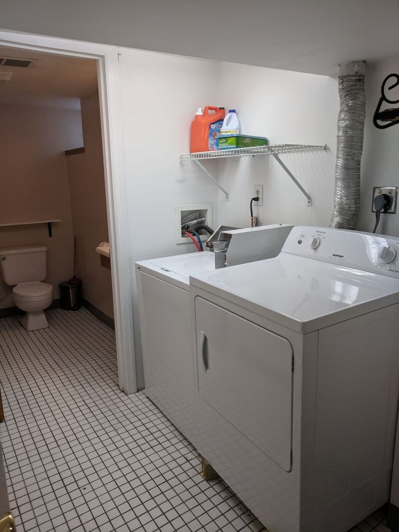 PITTSBURGH Apartment: 307 MEYRAN