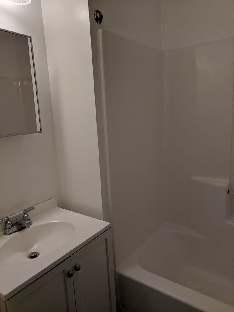 PITTSBURGH Apartment: 340 MEYRAN